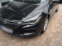 Second-hand Opel Astra 105 CP (77 kW) 2017 Negru Break