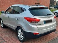 Gebraucht Hyundai ix35 163 PS (119 kW) 2013 Silber SUV