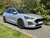 Gebraucht Ford Focus ST-Line X 116 PS (85 kW) 2025 Silber Limousine