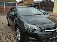 Gebraucht Opel Astra Design Edition 165 PS (121 kW) 2015 Schwarz Limousine