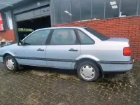 Gebraucht VW Passat 90 PS (66 kW) 1994 Grau Kombi