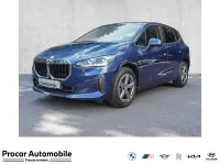 Gebraucht BMW 220 Active Tourer Luxury Line 156 PS (114 kW) 2023 Blau Van / Kleinbus