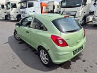 Second-hand Opel Corsa Eco 69 CP (50 kW) 2011 Verde Hatchback
