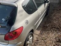 Gebraucht Peugeot 206 72 PS (52 kW) 2005 Silber Kleinwagen