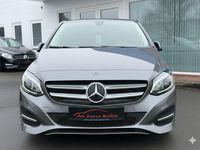 Gebraucht Mercedes B200 Style 156 PS (114 kW) 2017 Grau Van / Kleinbus