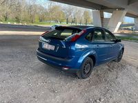Second-hand Ford Focus 110 CP (80 kW) 2007 Albastru Berlinǎ