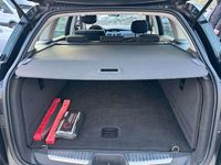Gebraucht Renault Laguna III Expression 140 PS (102 kW) 2010 Perlmuttschwarz Kombi