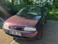 Używany Ford Fiesta 75 KM (55 kW) 1998 Andere farben Hatchback