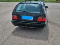 Gebraucht Mercedes E240 170 PS (125 kW) 2002 Schwarz Kombi