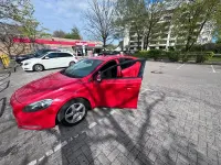 Gebraucht Volvo V40 120 PS (88 kW) 2016 Rot Kombi