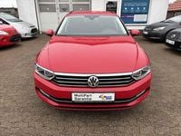 Gebraucht VW Passat Comfortline 120 PS (88 kW) 2019 Rot Kombi
