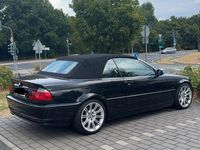 Gebraucht BMW 320 Cabriolet 170 PS (125 kW) 2001 Schwarz Cabrio