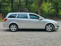 Gebraucht Opel Astra 90 PS (66 kW) 2009 Silber Kombi