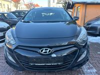 Gebraucht Hyundai i30 Style 110 PS (80 kW) 2013 Schwarz Kombi
