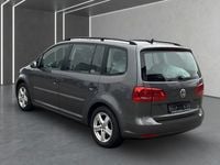 Gebraucht VW Touran Trendline 105 PS (77 kW) 2013 Grau Van / Kleinbus