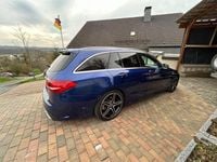 Gebraucht Mercedes C220 170 PS (125 kW) 2018 Blau Kombi