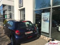 Gebraucht Peugeot e-208 61 kW (83 PS) 2019 Blau (dunkelblau uni (blau)) Kleinwagen