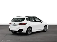 Gebraucht BMW 220 Active Tourer Sport Line 150 PS (110 kW) 2026 Weiß Van / Kleinbus