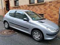 Gebraucht Peugeot 206 60 PS (44 kW) 2003 Silber Kleinwagen