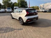 Gebraucht Hyundai Bayon Intro Edition 101 PS (74 kW) 2022 Silber SUV