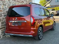 Gebraucht Renault Kangoo Intens 131 PS (96 kW) 2021 Braun Van / Kleinbus