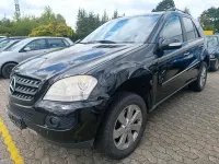 Gebraucht Mercedes ML280 190 PS (139 kW) 2006 Schwarz SUV