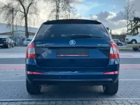 Gebraucht Skoda Octavia Elegance 150 PS (110 kW) 2015 Blau Kombi
