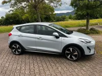 Gebraucht Ford Fiesta Active 101 PS (74 kW) 2018 Grau Kleinwagen