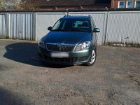 Gebraucht Skoda Roomster 85 PS (62 kW) 2012 Grün Van / Kleinbus