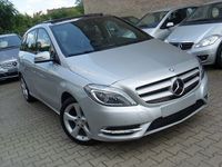 Gebraucht Mercedes B180 122 PS (89 kW) 2012 Silber Van / Kleinbus