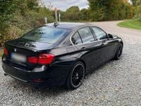Gebraucht BMW 320 Luxury Line 184 PS (135 kW) 2012 Schwarz Limousine