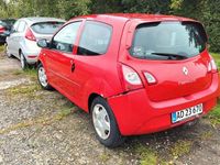 Gebraucht Renault Twingo Authentique 75 PS (55 kW) 2013 Rot Kleinwagen