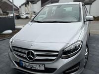 Gebraucht Mercedes B180 Style 122 PS (89 kW) 2016 Silber Van / Kleinbus