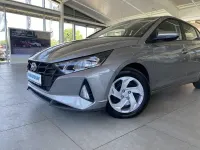 Gebraucht Hyundai i20 Select 84 PS (61 kW) 2022 Brass Kleinwagen