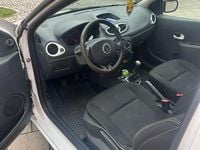 Gebraucht Renault Clio IV 75 PS (55 kW) 2012 Weiß Limousine