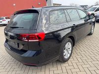 Gebraucht VW Passat 150 PS (110 kW) 2022 Schwarz Kombi