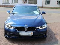 Gebraucht BMW 320 Advantage 184 PS (135 kW) 2017 Blau Kombi