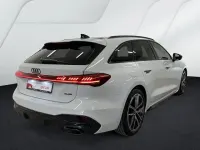 Gebraucht Audi A5 S-Line 204 PS (150 kW) 2025 Gletscherweiß metallic Kombi