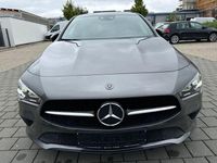 Gebraucht Mercedes CLA200 Shooting Brake 163 PS (119 kW) 2020 Grau Kombi