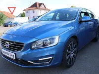 Gebraucht Volvo V60 Summum 215 PS (158 kW) 2015 Blau Kombi