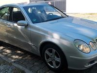 gebraucht Mercedes E220 CDI AUTOMATIK TÜV5.25+Xenon+NAVI+SHZ+Klima