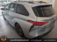 Gebraucht Toyota Sienna T1 245 PS (180 kW) 2025 Silber Van / Kleinbus