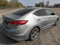 gebraucht Hyundai Elantra 2017 Benziner