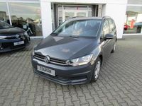 Second-hand VW Touran Trendline 110 CP (80 kW) 2018 Gri Monovolum