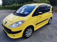 Gebraucht Peugeot 1007 73 PS (53 kW) 2006 Gelb Van / Kleinbus