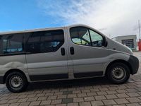 Gebraucht Opel Vivaro 101 PS (74 kW) 2002 Silber Van / Kleinbus