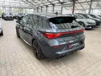 Używany Cupra Leon VZ 300 KM (220 kW) 2023 Szary Sedan/Limuzyna