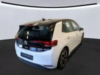 Gebraucht VW ID.3 Pro 150 kW (204 PS) 2023 Gletscherweiß metallic Kleinwagen