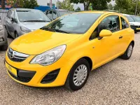 Gebraucht Opel Corsa Selection 69 PS (50 kW) 2011 Gelb Kleinwagen