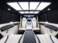 Neu Mercedes V300 Luxury 237 PS (174 kW) 2025 Schwarz Van / Kleinbus
